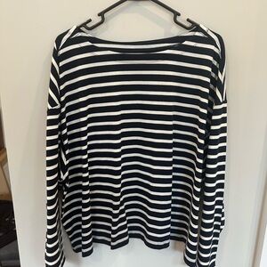 Old Navy Black and White Striped Long Sleeve Top